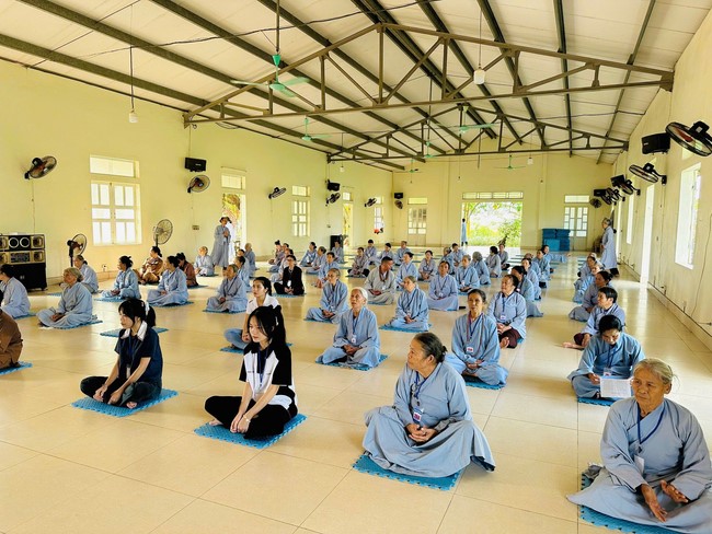 One - Day Practice at Dong Cao pagoda, Thanh Hoa