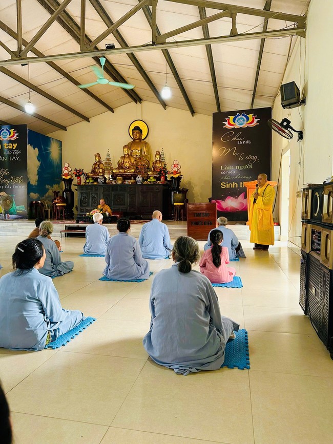 One - Day Practice at Dong Cao pagoda, Thanh Hoa
