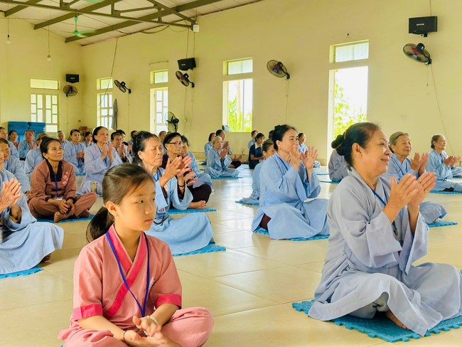 One - Day Practice at Dong Cao pagoda, Thanh Hoa