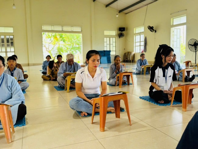 One - Day Practice at Dong Cao pagoda, Thanh Hoa