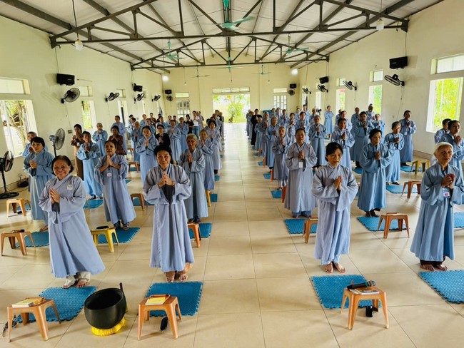 One - Day Practice at Dong Cao pagoda, Thanh Hoa