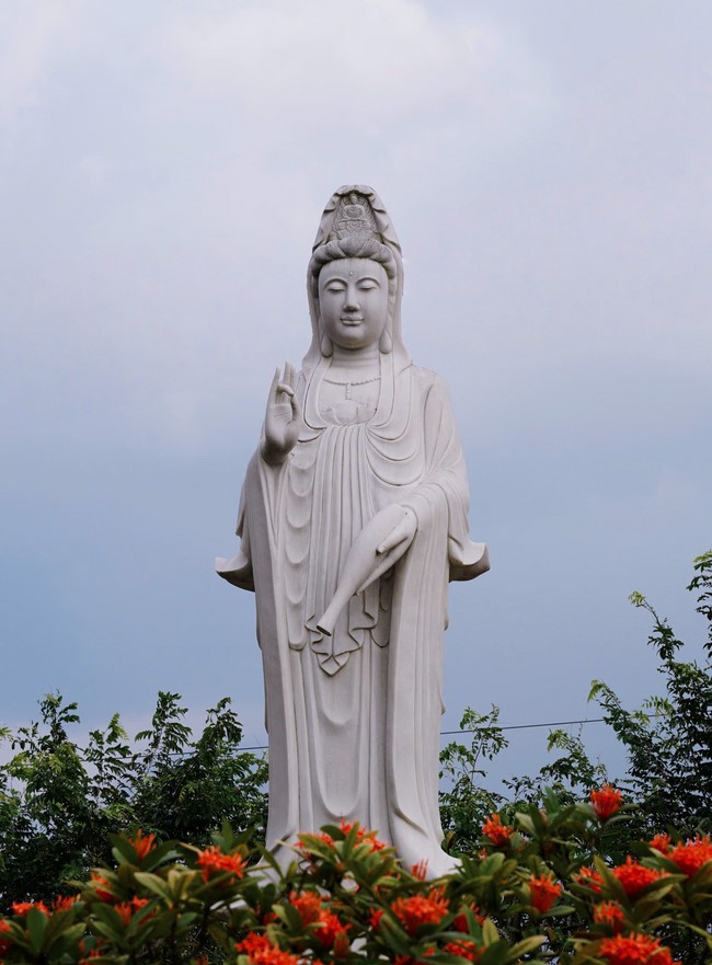 One - Day Practice at Dong Cao pagoda, Thanh Hoa