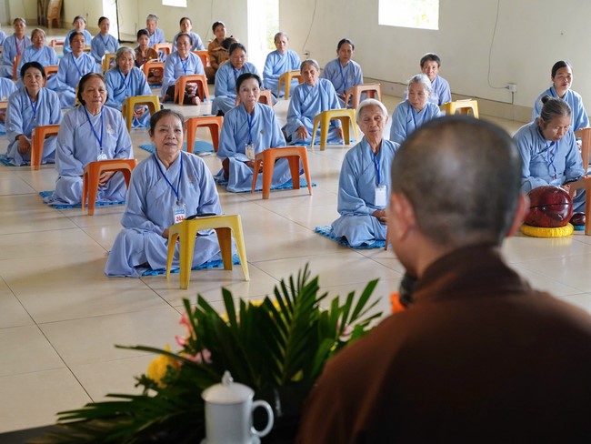 One - Day Practice at Dong Cao pagoda, Thanh Hoa