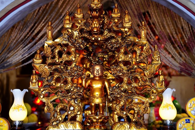 One - Day Practice at Dong Cao pagoda, Thanh Hoa