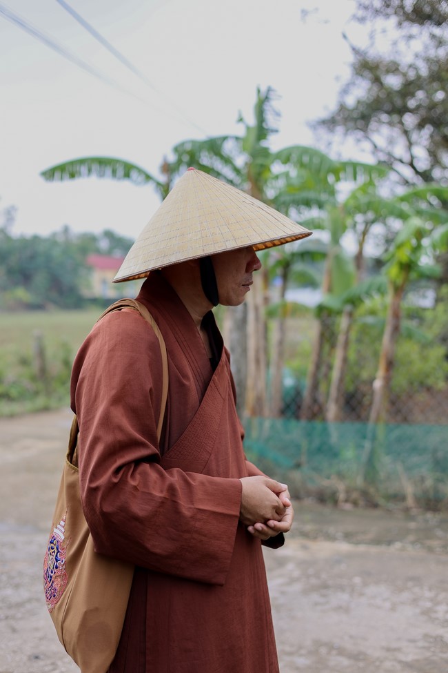Disaster relief in Thanh Hoa province in the pagoda's Charity activities