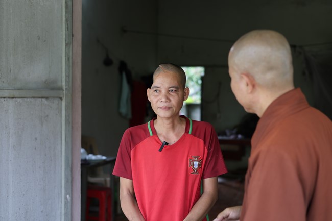 Disaster relief in Thanh Hoa province in the pagoda's Charity activities
