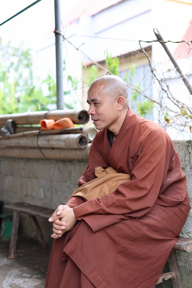 Disaster relief in Thanh Hoa province in the pagoda's Charity activities