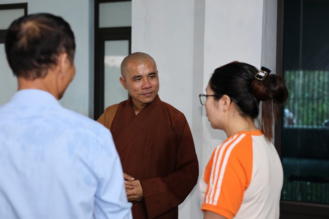 Disaster relief in Thanh Hoa province in the pagoda's Charity activities