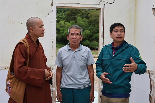 Disaster relief in Nghe An province in the pagoda's charity activities