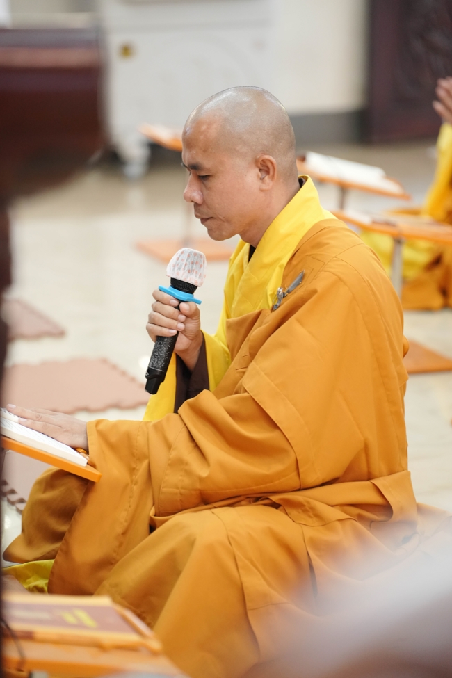 Phóng sinh tại bến phà Bình Mỹ