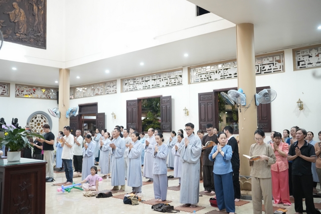 Lễ sám hối 14/08 Ất Tỵ