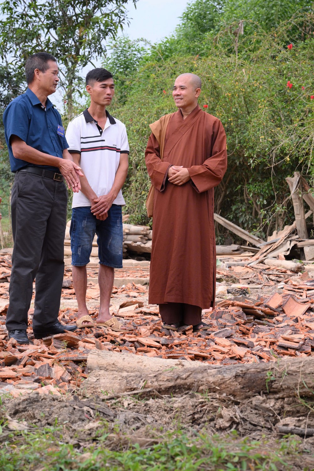 Disaster relief in Lang Son province in the pagoda's charity activities (Part 1)