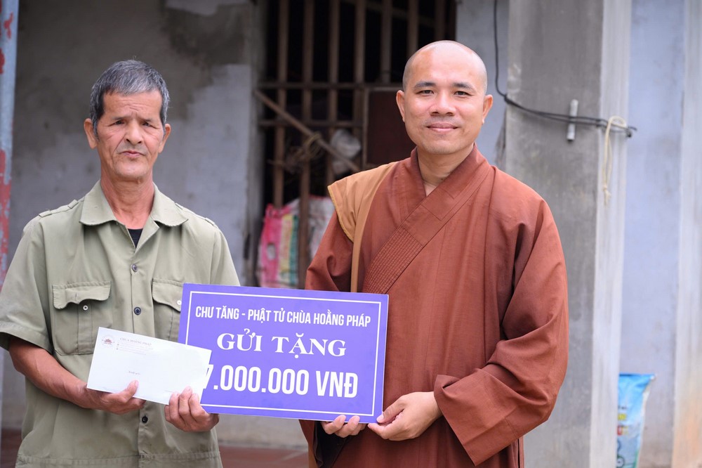 Disaster relief in Lang Son province in the pagoda's charity activities (Part 1)