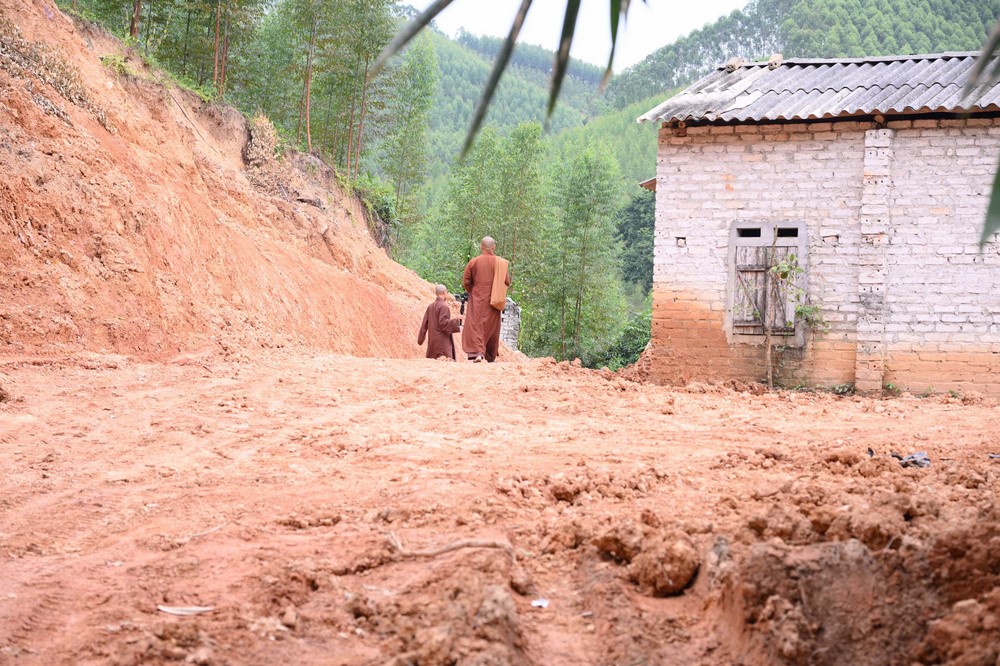 Disaster relief in Lang Son province in the pagoda's charity activities (Part 1)