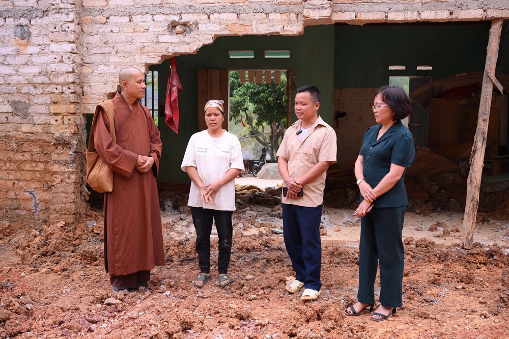 Disaster relief in Lang Son province in the pagoda's charity activities (Part 1)