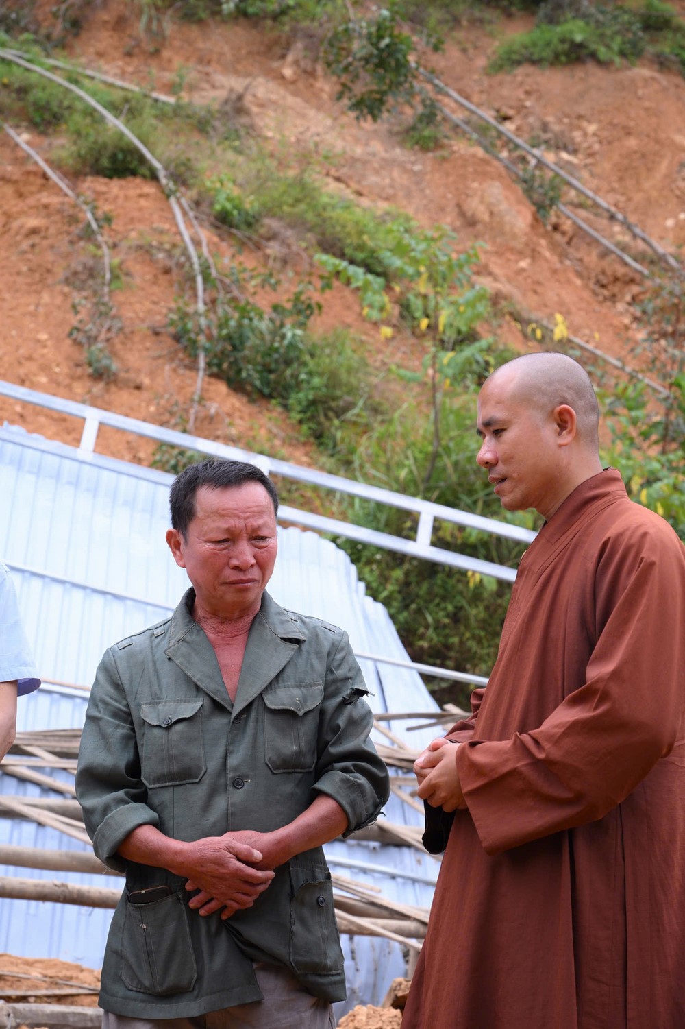 Disaster relief in Lang Son province in the pagoda's charity activities (Part 1)