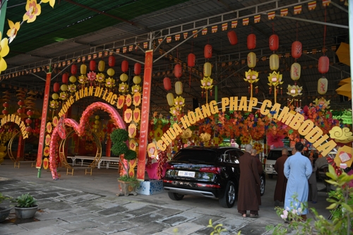 Visit to Cambodia Hoằng Pháp Pagoda