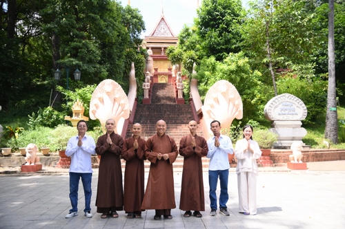 Visit to Cambodia Hoằng Pháp Pagoda