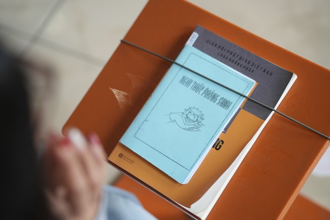 Freeing of creatures at Binh My ferry