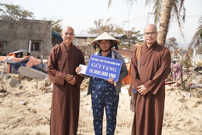 Từ thiện: Cứu trợ sau bão lũ tại tỉnh Gia Lai (tỉnh Bình Định cũ)