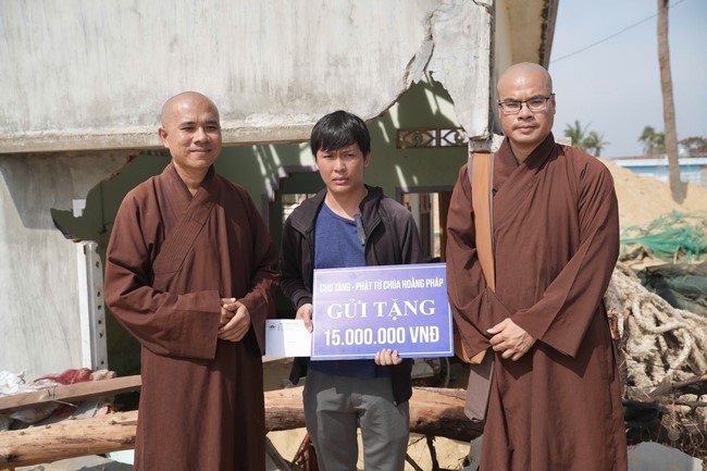 Từ thiện: Cứu trợ sau bão lũ tại tỉnh Gia Lai (tỉnh Bình Định cũ)