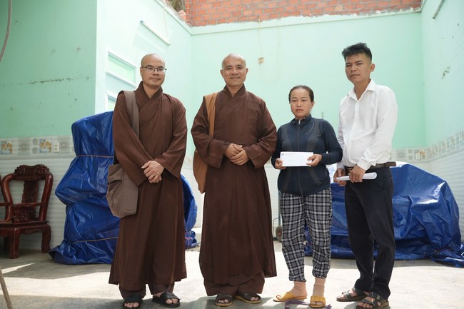 Từ thiện: Cứu trợ sau bão lũ tại tỉnh Gia Lai (tỉnh Bình Định cũ)