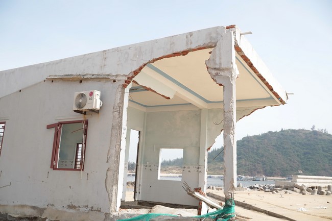 Từ thiện: Cứu trợ sau bão lũ tại tỉnh Gia Lai (tỉnh Bình Định cũ)