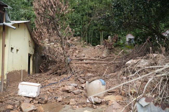 Từ thiện: Cứu trợ sau bão lũ tại Đà Nẵng