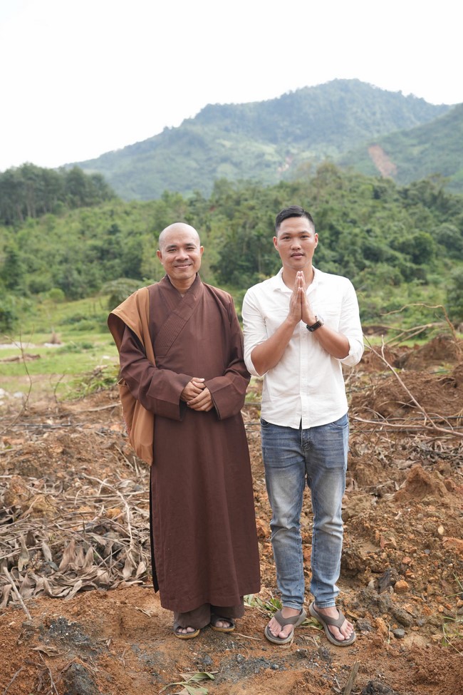 Từ thiện: Cứu trợ sau bão lũ tại Đà Nẵng