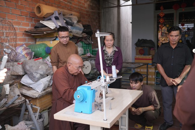 Chương trình từ thiện “Phương tiện nghĩa tình”