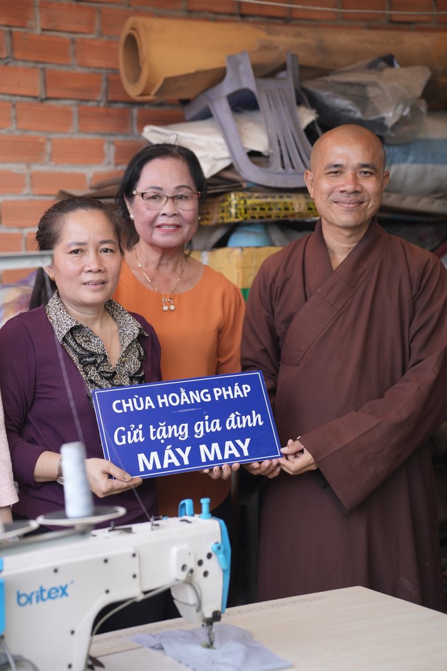 Chương trình từ thiện “Phương tiện nghĩa tình”