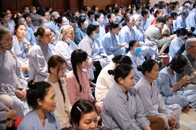 Khoá tu niệm Phật một ngày