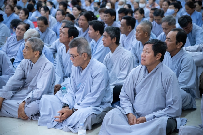 Khoá tu niệm Phật một ngày