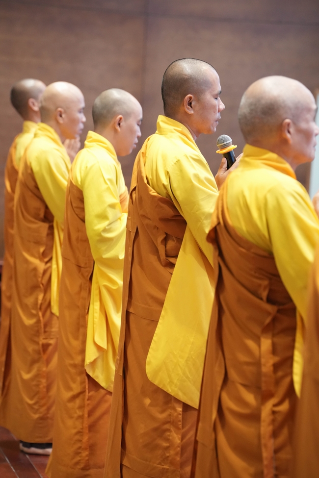 Khoá tu niệm Phật một ngày