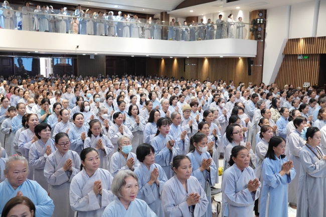 Khoá tu niệm Phật một ngày