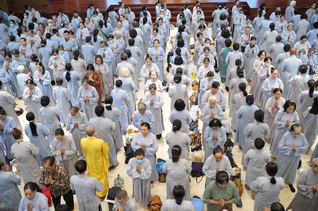 Khoá tu niệm Phật một ngày