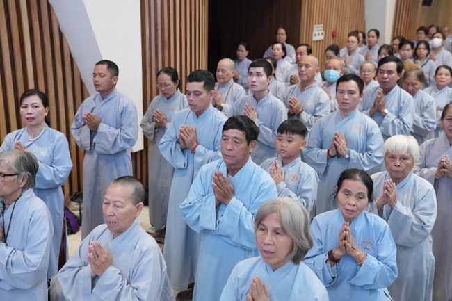 Khoá tu niệm Phật một ngày