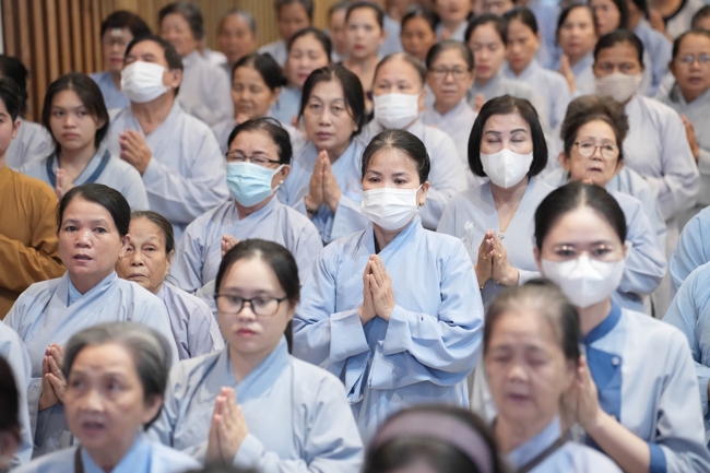 Khoá tu niệm Phật một ngày