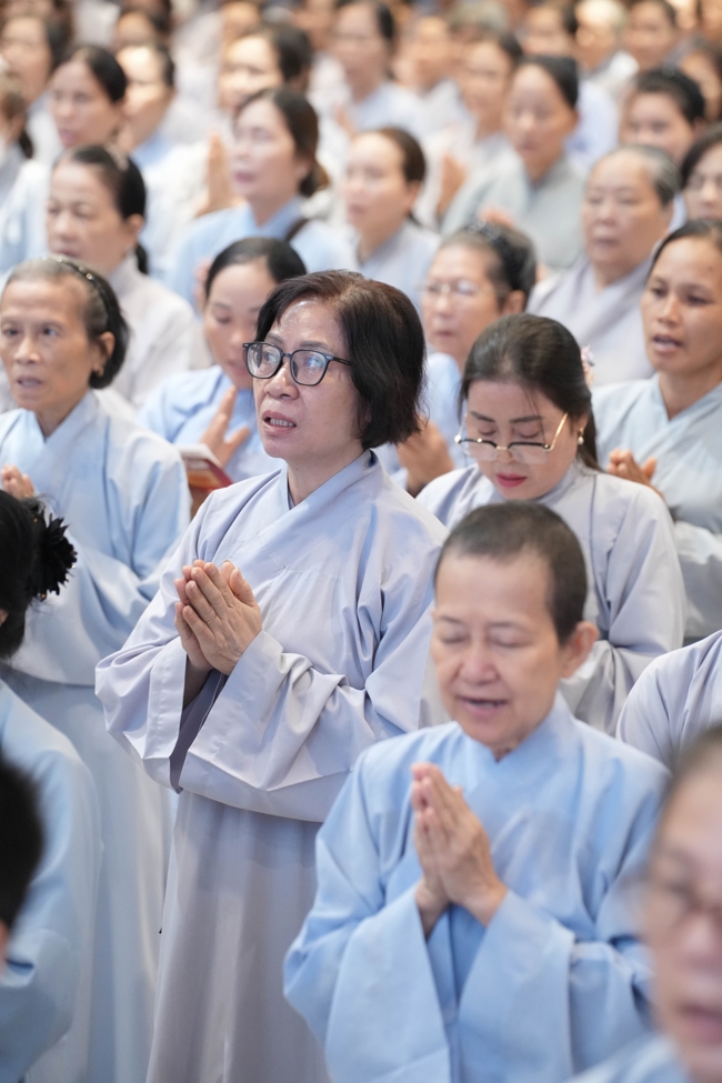 Khoá tu niệm Phật một ngày