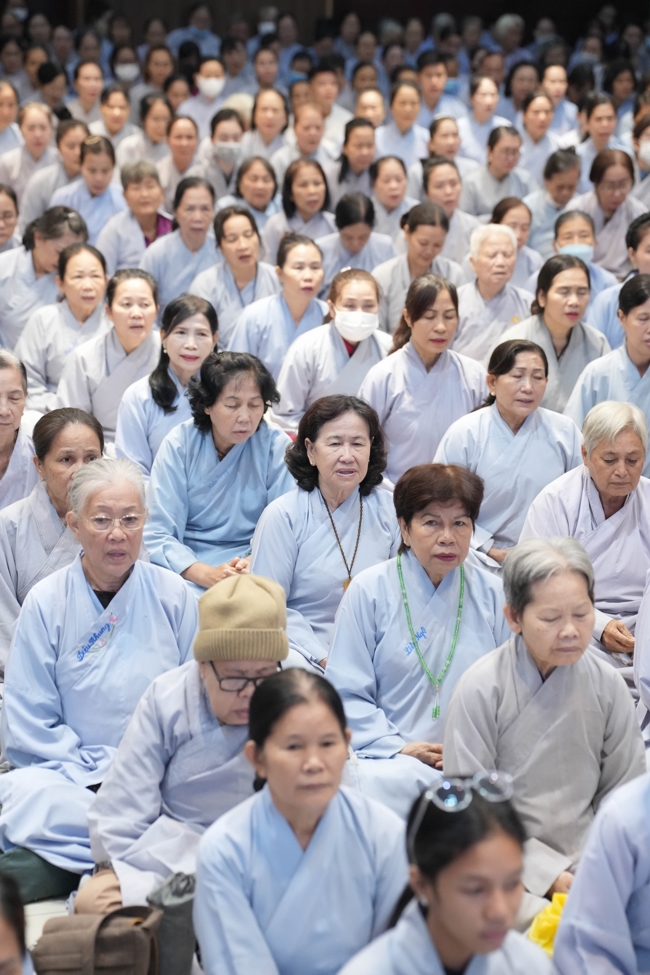 Khoá tu niệm Phật một ngày