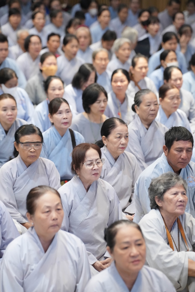 Khoá tu niệm Phật một ngày