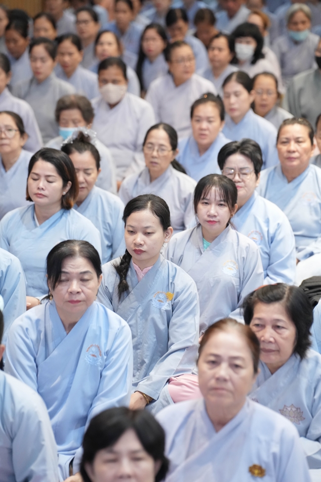 Khoá tu niệm Phật một ngày