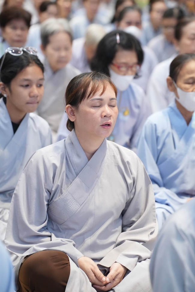 Khoá tu niệm Phật một ngày