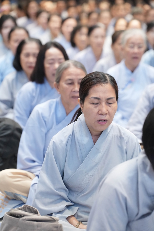 Khoá tu niệm Phật một ngày