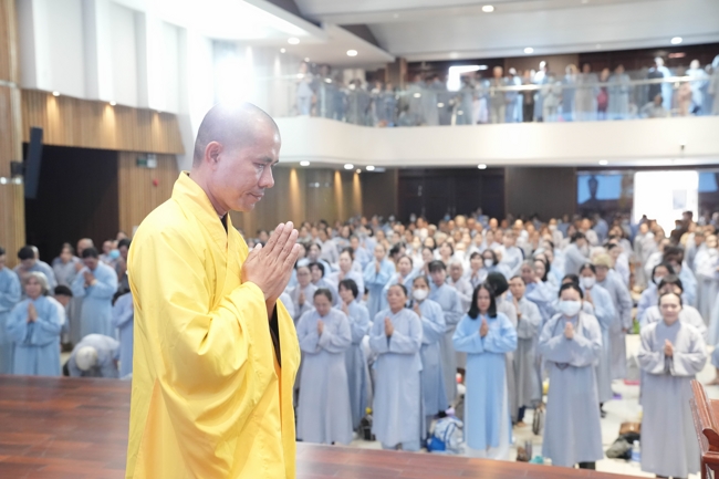 Khoá tu niệm Phật một ngày