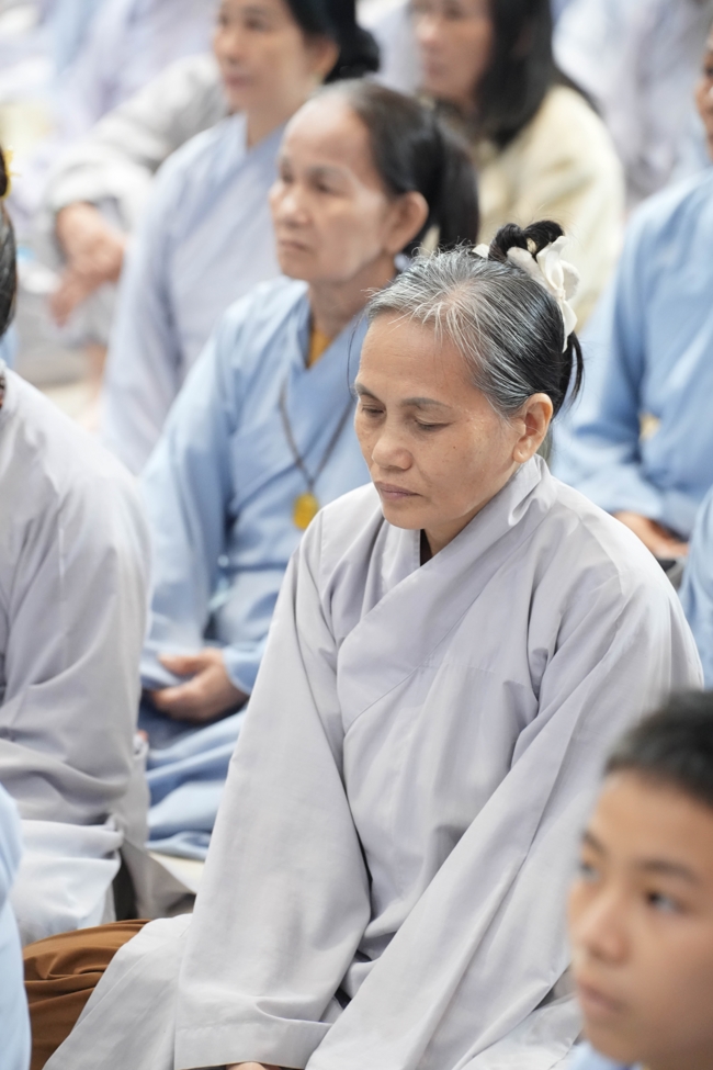 Khoá tu niệm Phật một ngày