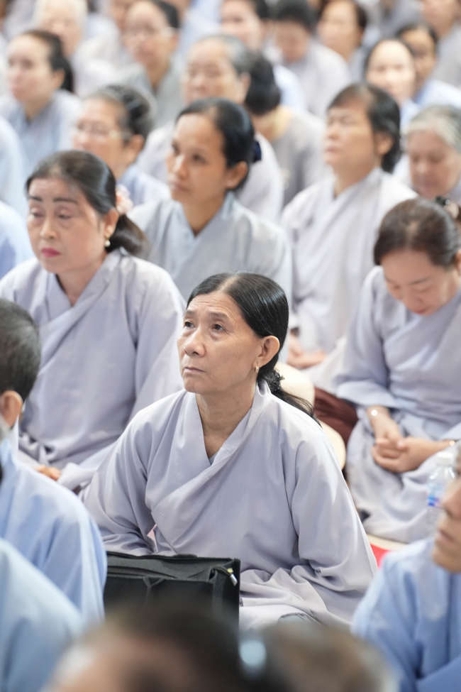 Khoá tu niệm Phật một ngày