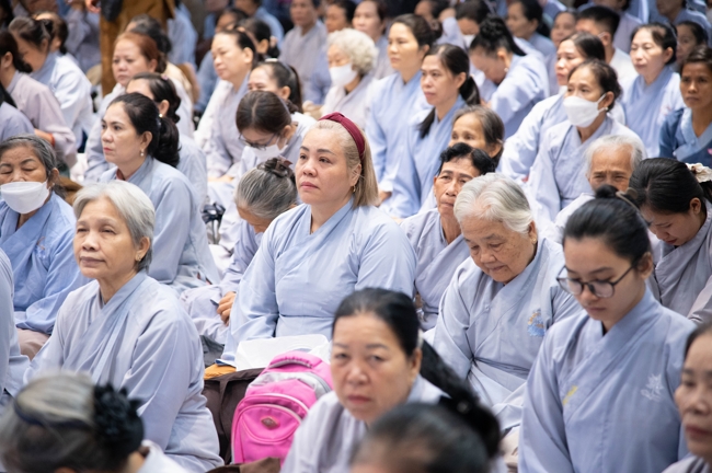 Khoá tu niệm Phật một ngày