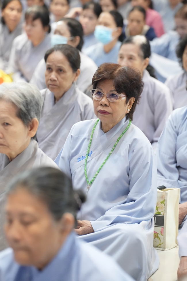 Khoá tu niệm Phật một ngày