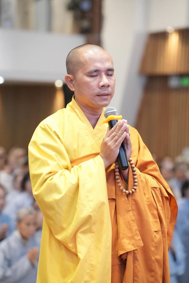 Khoá tu niệm Phật một ngày